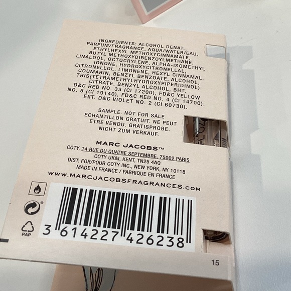 🍄 Perfume Sample Bundle - 6pc. - Picture 6 of 14